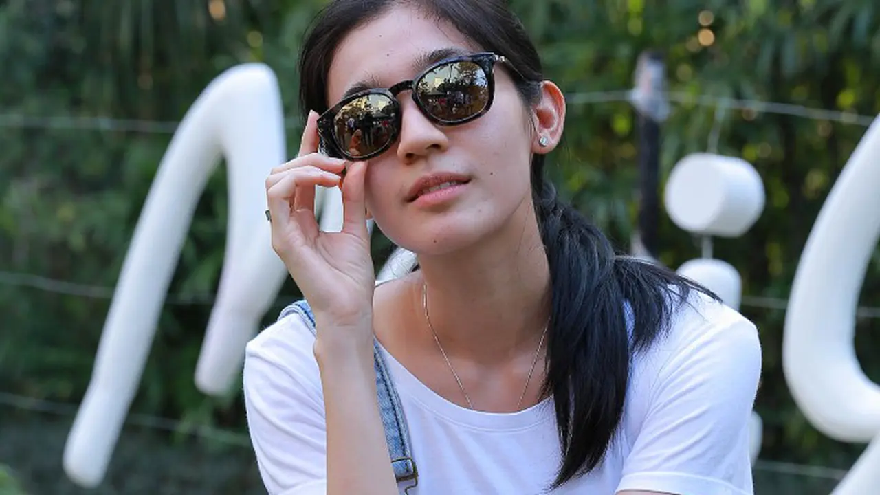 [Bintang] Dhini Aminarti
