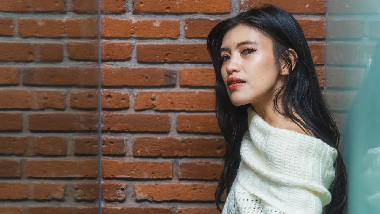 wanita februari sikap yang lebih tepat