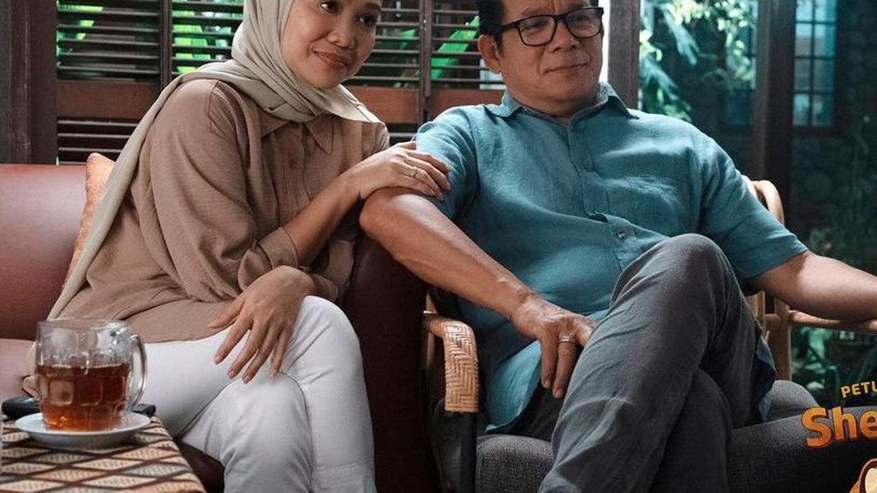 Mathias Muchus dan Uci Nurul masih akan tampil menjadi orang tua Sherina. Bedanya kini ibu Sherina memutuskan untuk berhijab. Kehadiran duo orang tua ini sangat 'nostalgic' bagi penggemar film Sherina.