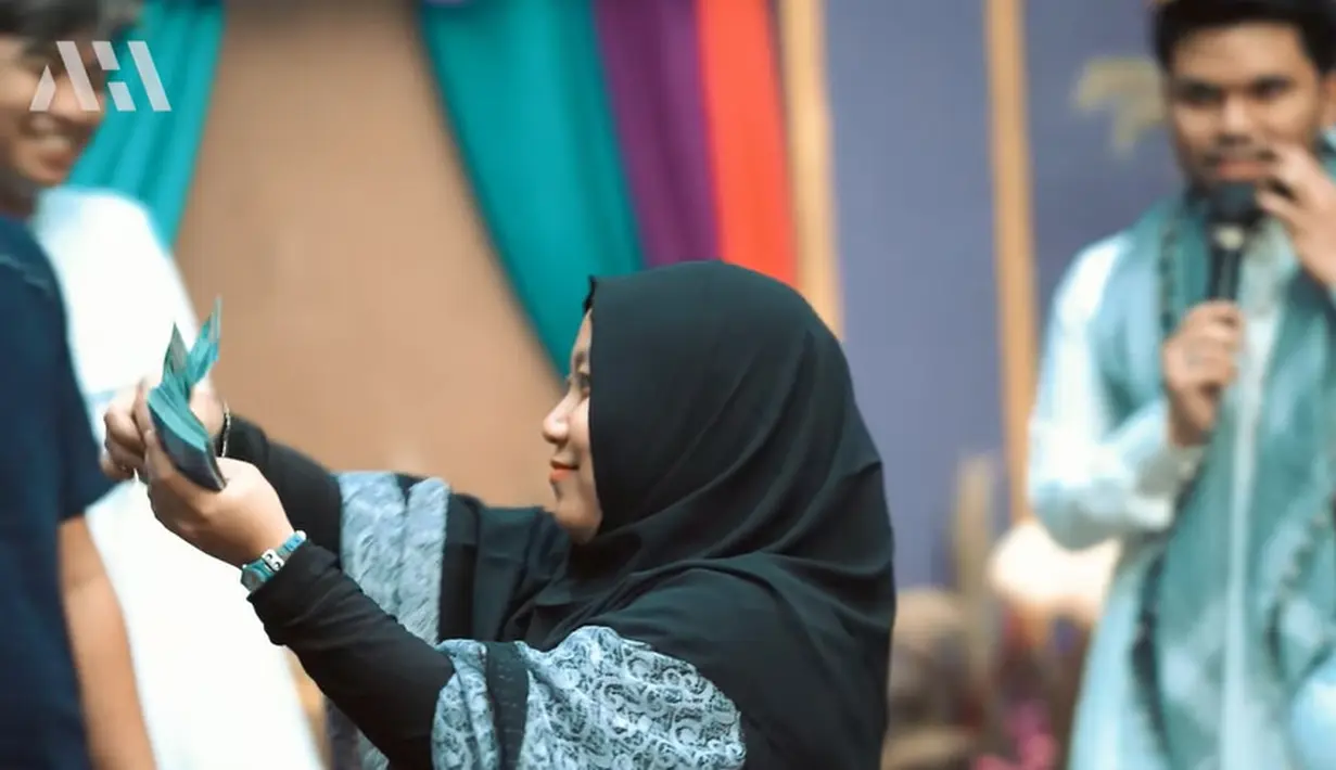 <p>Aurel Hermansyah dan Atta Halilintar (Youtube/AH)</p>