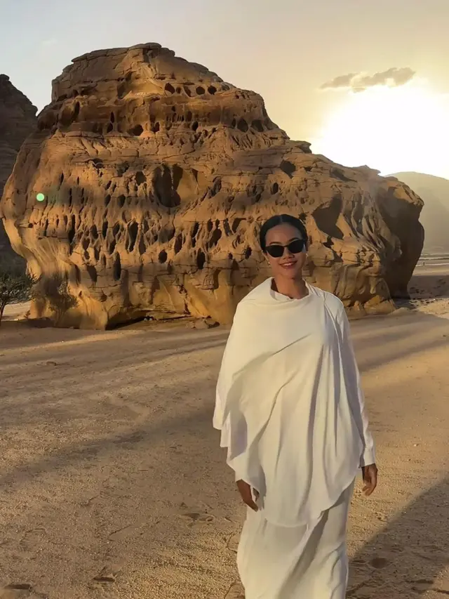 6 Gaya Yura Yunita Ngabuburit hingga Buka Puasa di Al Ula, Tampil Anggun Pakai Blus hingga Abaya