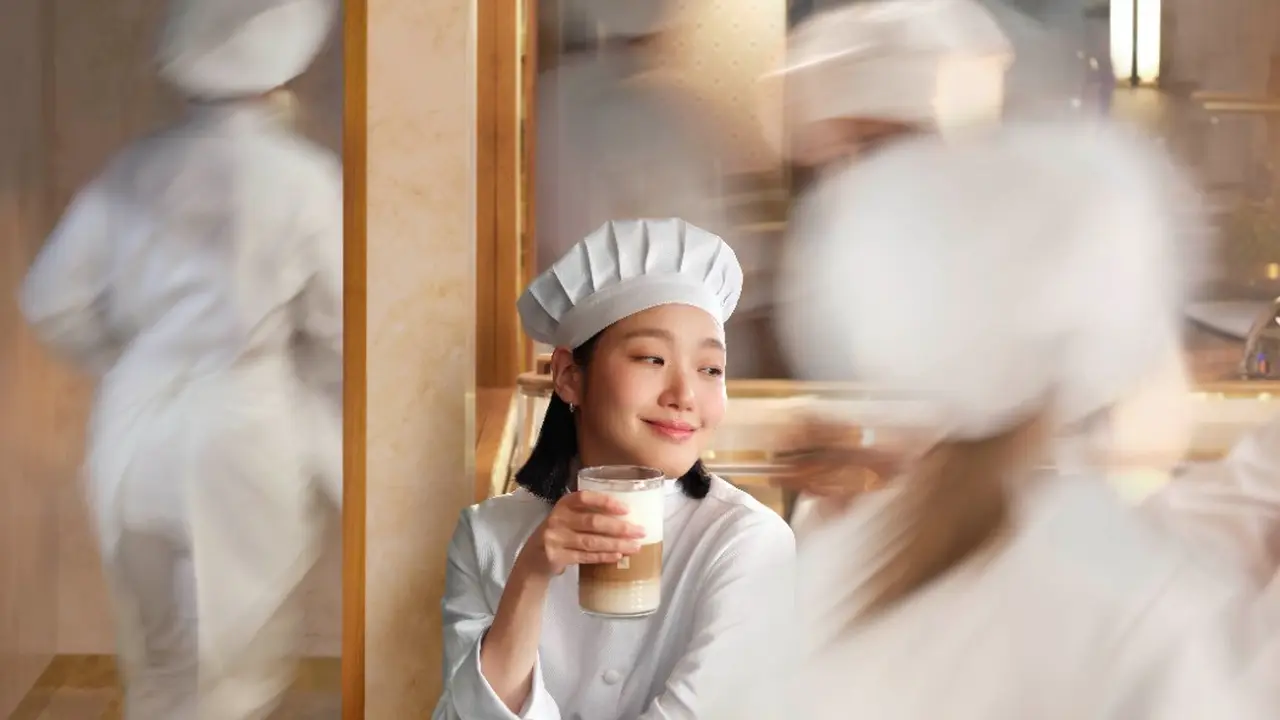 Pesona Eva Longoria, George Clooney, hingga Kim Go Eun Bintangi Kampanye Terbaru Nespresso