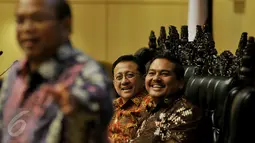 Ketua DPD RI Irman Gusman (tengah) bersama Ketua Komite II DPD Parlindungan Purba (kanan) menjadi pembicara di Jakarta, (24/2). DPD menilai pengesahan UU Tabungan Perumahan Rakyat (Tapera) masih meninggalkan sejumlah masalah. (Liputan6.com/JohanTallo)