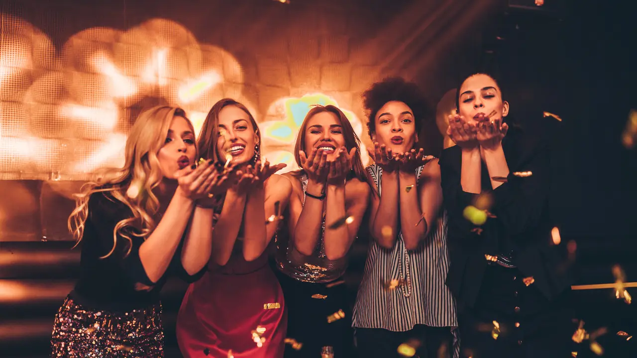 wanita dan zodiak (iStock)