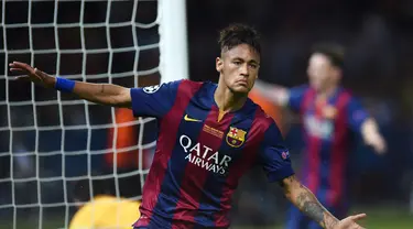 Penyerang Barcelona Neymar da Silva Santos melakukan selebrasi usai mencetak gol ke gawang Juventus di Final Liga Champions, Olympic Stadium, Berlin, Minggu (7/6/2015). Barcelona mengalahkan Juventus dengan skor 3-1. (AFP Photo/Patrik Stollarz)