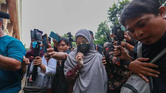 Natasha Rizky sidang cerai perdana