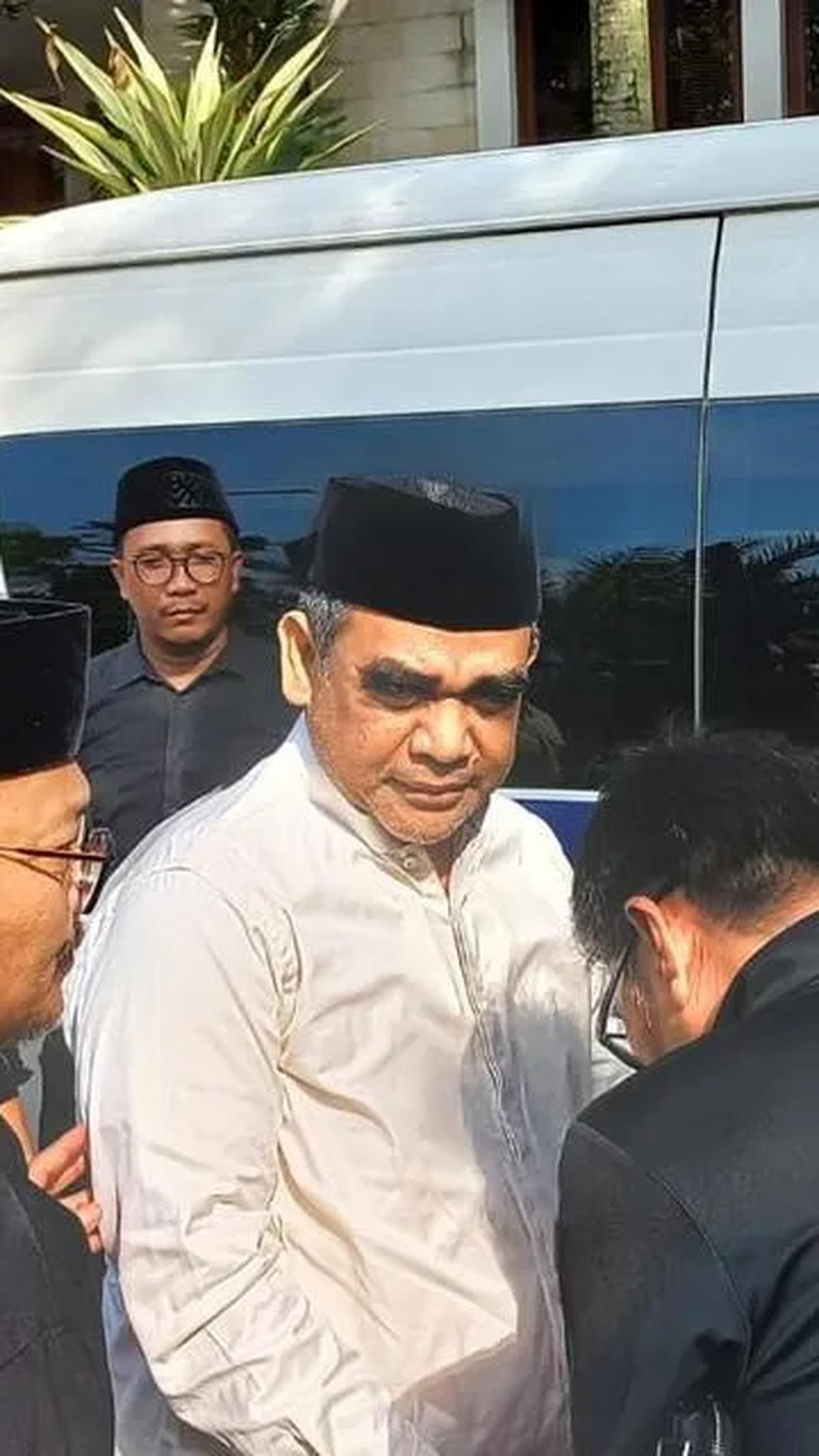 Menurut Muzani, partai politik pendukung tentu punya cara pandang sendiri.