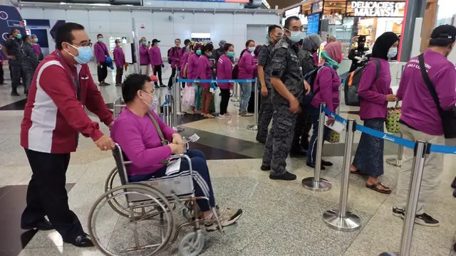 Pemulangan 192 WNI/PMI bermasalah dari Malaysia. (Dok: Kemlu RI)