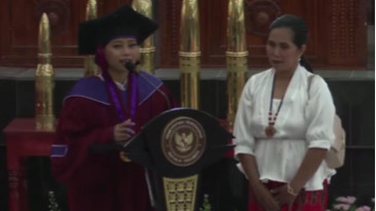 “Secercah harapan muncul, di mana Unhan RI membuka program S1 dengan status beasiswa penuh,” bebernya.<br>