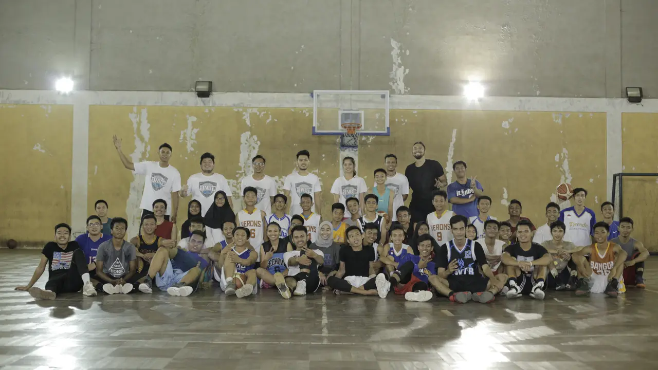 Adhi Pratama berlatih bersama Komunitas Depok Nation