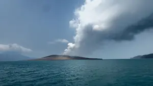 Anak Krakatau Erupsi Lagi, Warga Dilarang Mendekat