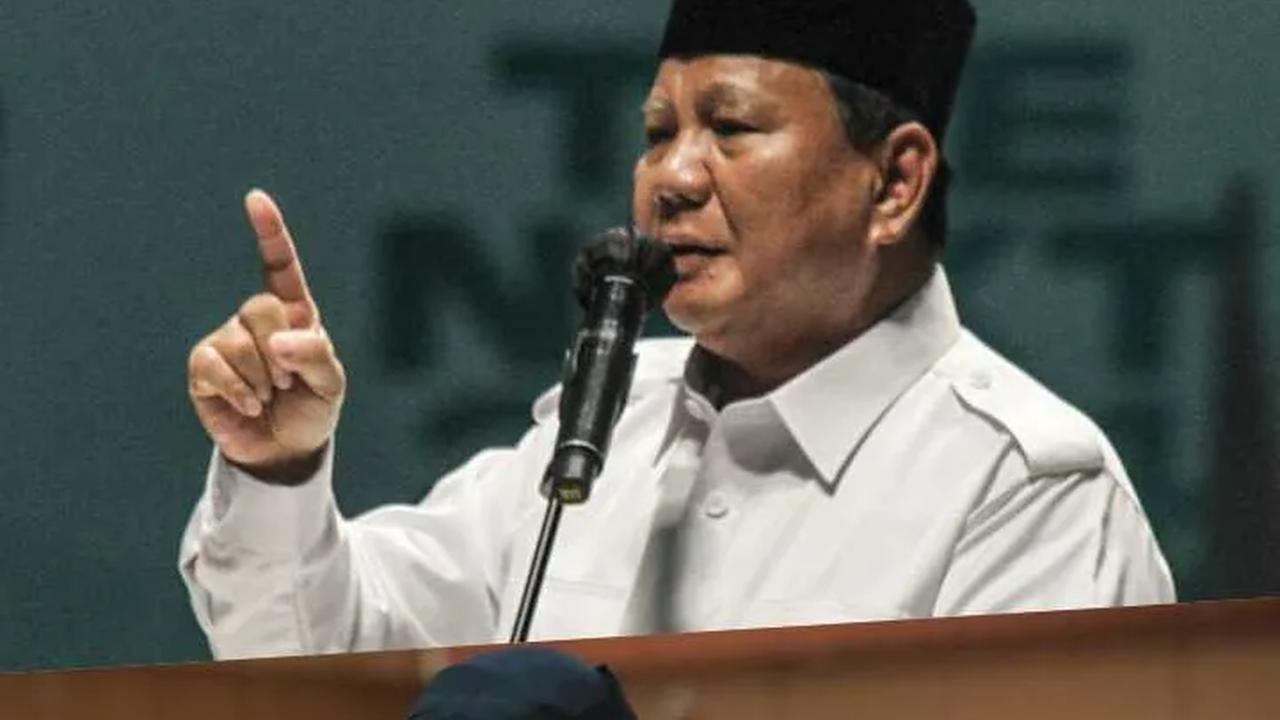 Bedah Visi Misi Capres: Target Ekonomi Sulit Terwujud Selama Ada Oligarki di Belakang Capres