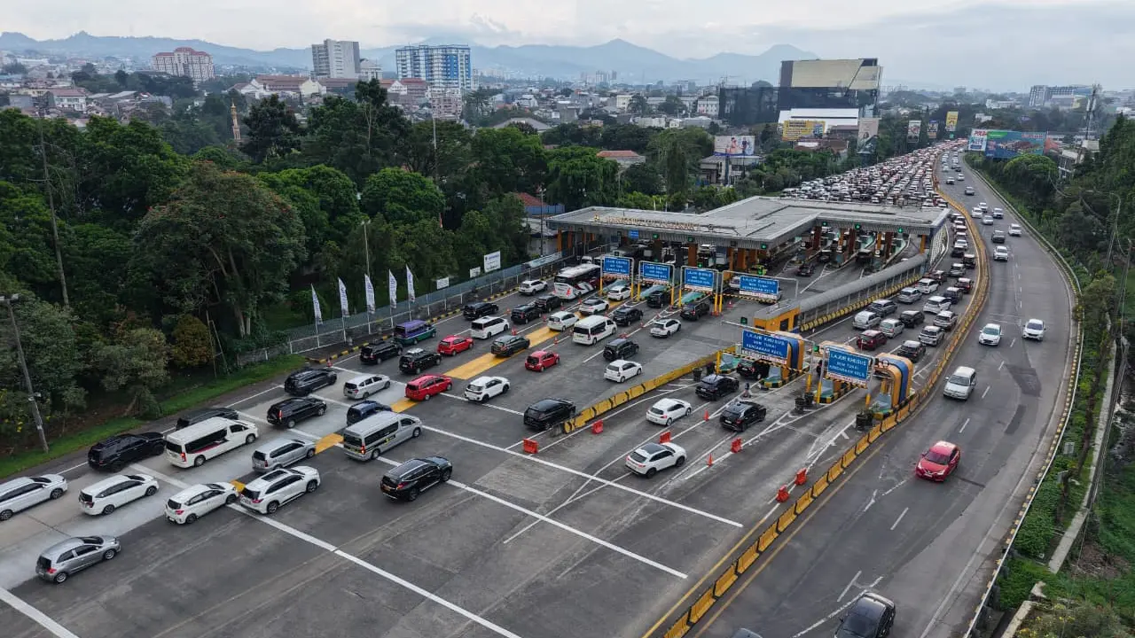 Gerbang Tol Pasteur di jalan tol Jakarta Bandung yang dikelola oleh Jasamarga Metropolitan Tollroad Regional Division (Dok JMT)