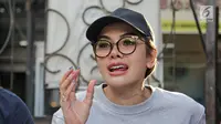 Pengacara Nikita Mirzani Telusuri Identitas Pembuat Twit Fitnah