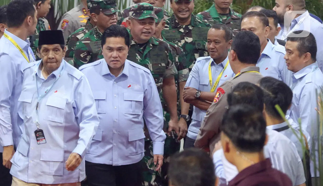 Sejumlah menteri dan anggota Kabinet Merah Putih juga terlihat hadir dalam Deklarasi Gerakan Solidaritas Nasional di Indonesia Arena, Kompleks Gelora Gung Karno, Jakarta. (Liputan6.com/Herman Zakharia)
