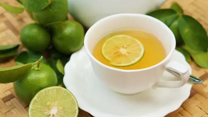 minuman seduh jeruk nipis anget