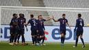Penyerang Prancis, Olivier Giroud (kedua kanan) berselebrasi dengan rekan-rekannya usai mencetak gol ke gawang Swedia pada pertandingan UEFA Nations League di stadion Stade de France di Saint-Denis, Paris (17/11/2020). Giroud mencetak dua gol dan Prancis menang 4-2. (AP Photo/Francois Mori)