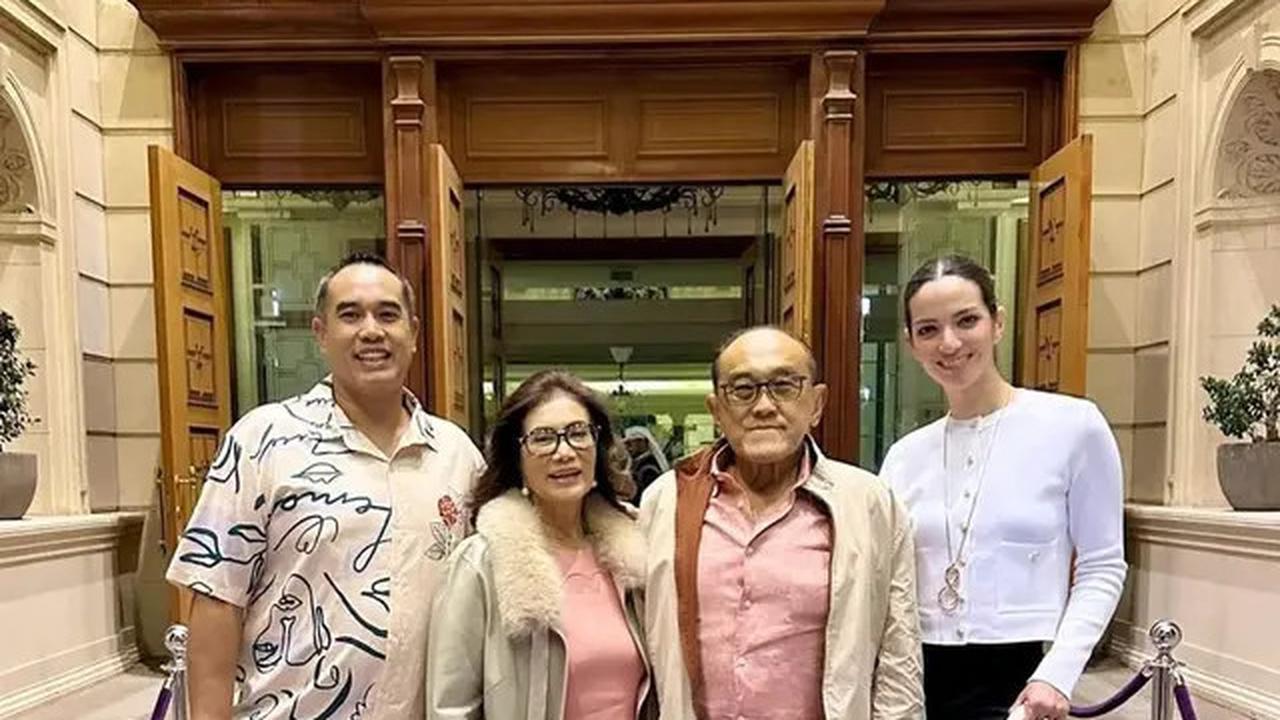 7 Potret Kedekatan Nia Ramadhani dan Aburizal Bakrie, Mertua Rasa Ayah Kandung
