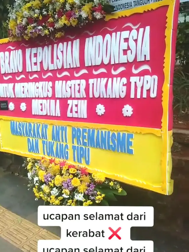 Karangan Bunga dari Korban Medina Zein