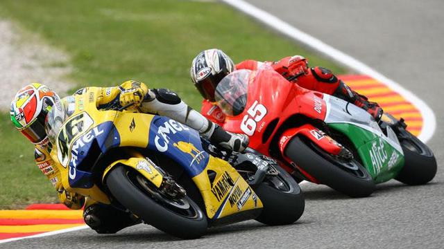Valentino Rossi dan Loris Capirossi