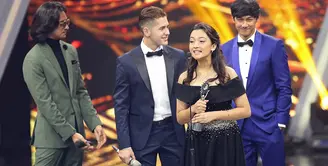 Megan Domani merasa tak percaya ketika namanya diumumkan sebagai pemenang kategori Aktris Pendamping Paling Ngetop di malam penghargaan SCTV Awards 2017. (Bambang E Ros/Bintang.com)