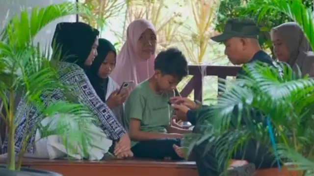 Penjengukan santri di pondok pesantren. (Foto: Liputan6.com/YT BKN PDI Perjuangan)