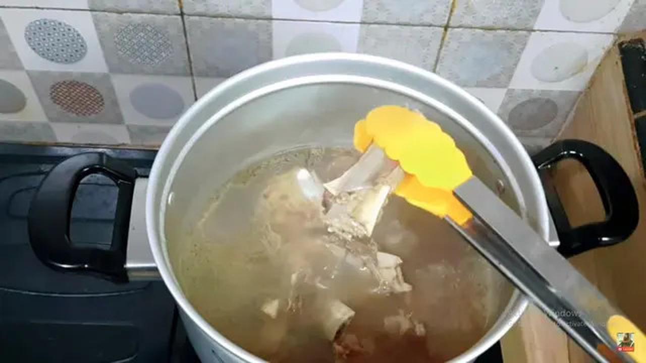 Rahasia Membuat Iga Sapi Empuk Tanpa Panci Presto