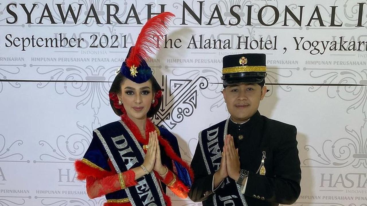 Pada tahun 2018, Shania Binti Mahir Hamdun menunjukkan kemampuannya dalam kompetisi kecantikan lokal dengan meraih juara kedua di ajang Dimas Diajeng Sleman dan masuk dalam Top 5 di Dimas Diajeng Yogyakarta.<br>