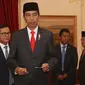 Jokowi telah menginstruksikan kepada Kapolri untuk segera mencari tahu siapa pelaku penyiraman air keras kepada penyidik KPK, Novel Baswedan, Jakarta, Selasa (11/4). (Liputan6.com/Angga Yuniar)