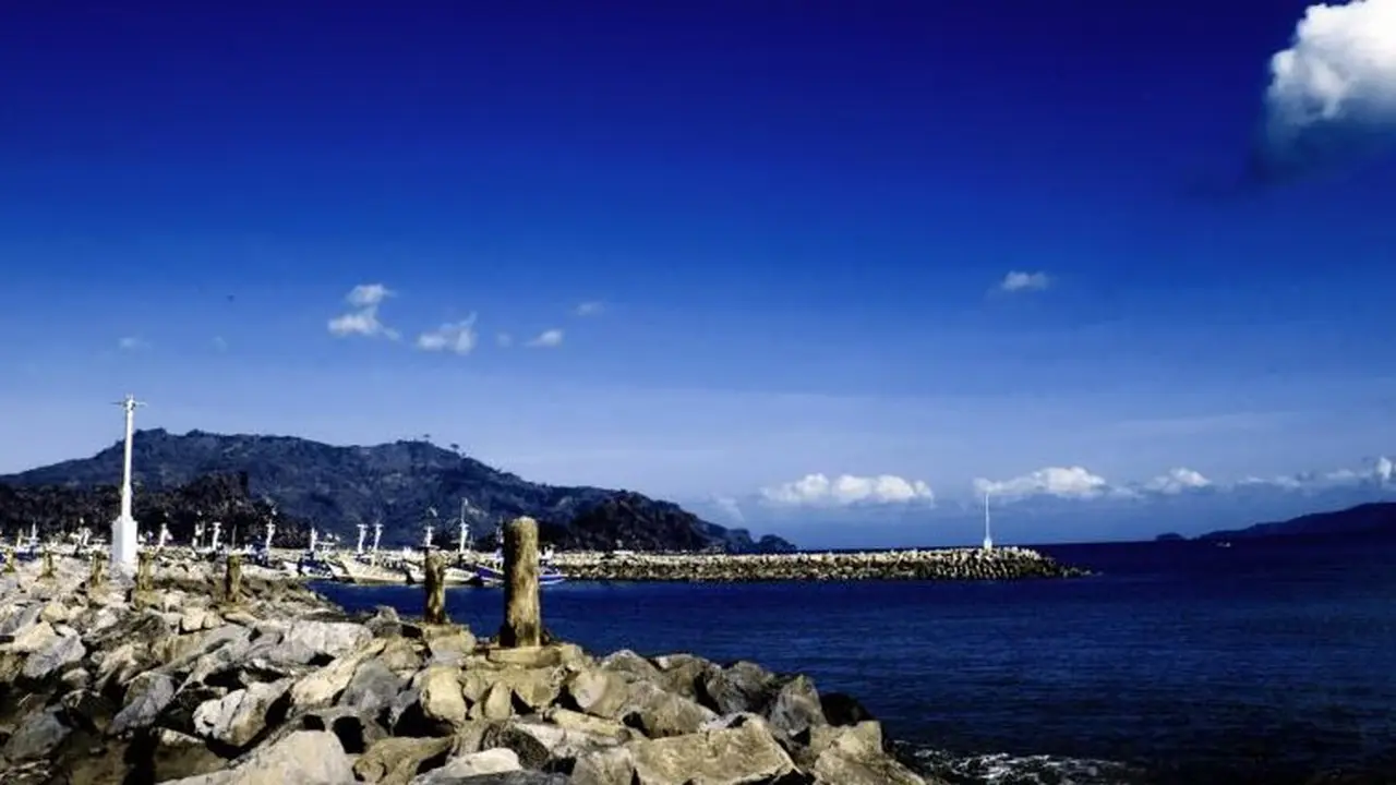 Pantai Prigi