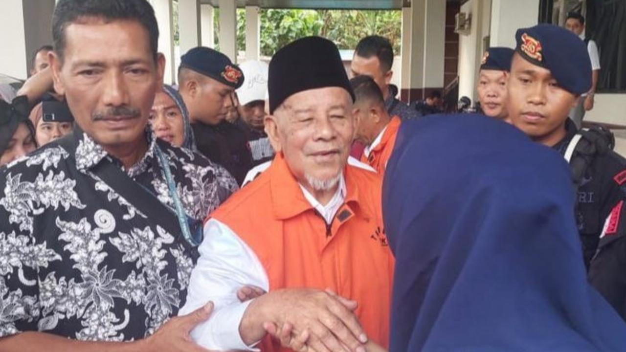 Mantan Gubernur Malut Abdul Gani Kasuba Meninggal di Rumah Sakit