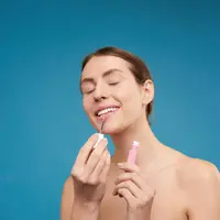 cara membuat makeup tahan lama dan anti luntur./copyright pexels/Shiny Diamond