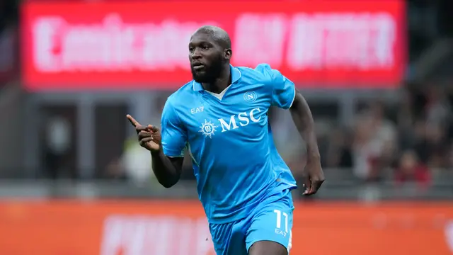 Foto: Melihat Proses Gol Cantik Romelu Lukaku, Napoli Gilas AC Milan di Liga Italia