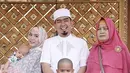 Ustaz Solmed dan April Jasmine