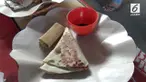 Di Jombang Jawa Timur, kini terdapat warung yang memiliki kuliner unik, dengan sajian kebab durian bakar.