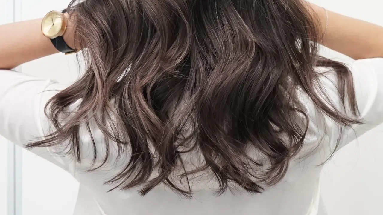 Perpaduan Cutting 3D yang Bikin Warna Rambut Balayage Jadi Lebih Hidup
