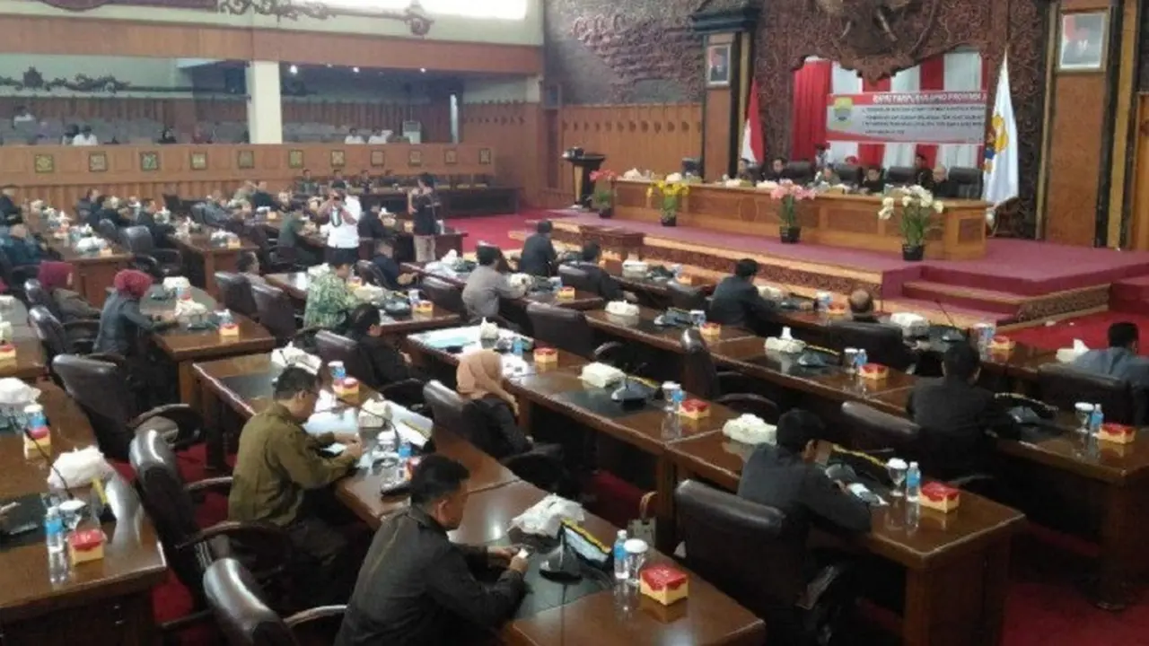 Rapat Paripurna DPRD Jambi