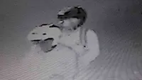 Video CCTV Bom Molotov Dilempar ke Rumah Kapitra Ampera