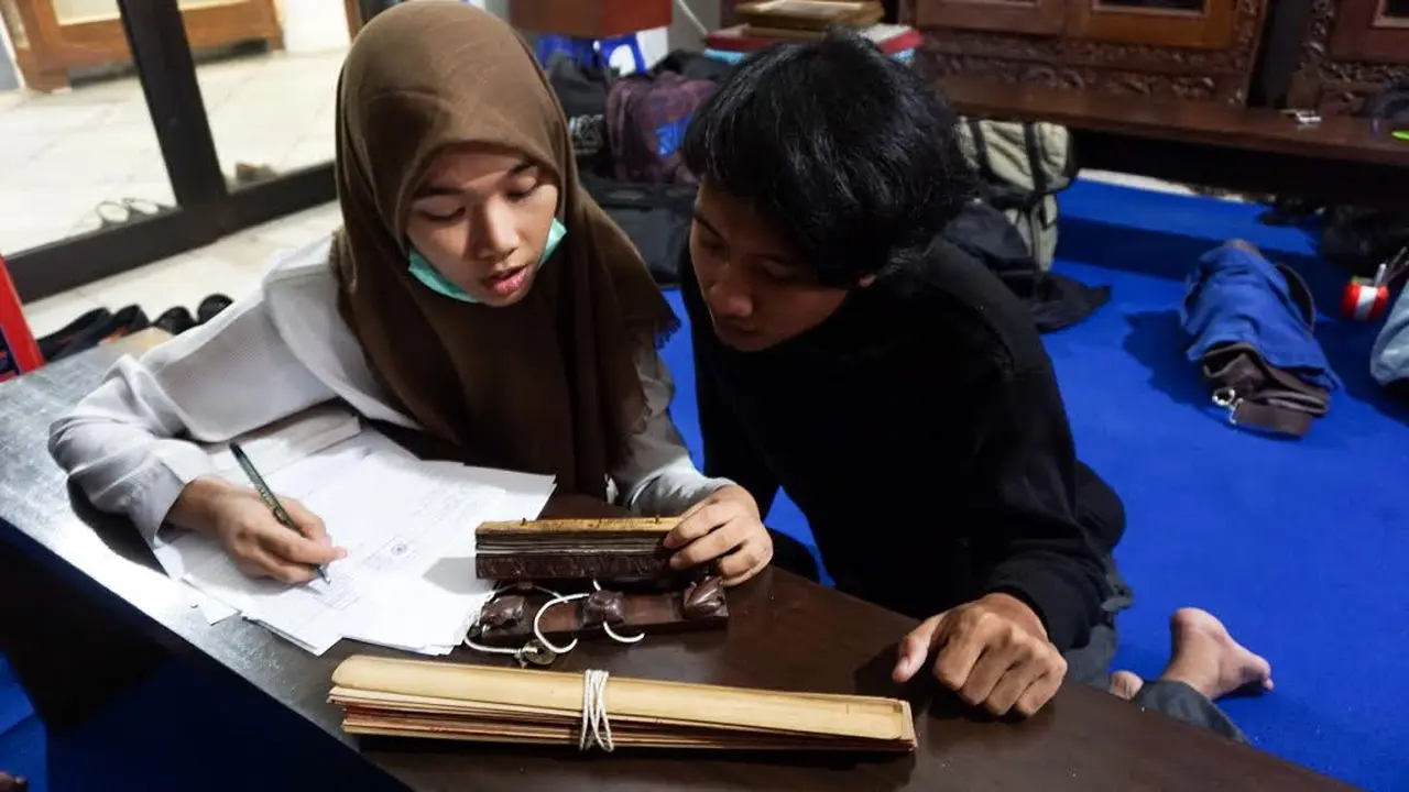 Naskah Kuno Radya Pustaka