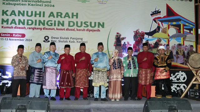 Kementerian Kebudayaan mendukung Festival Kanuhi Arah Mandungin Dusun di Desa Siulak Panjang yang mengangkat kembali upacara adat Kanuhi Arah, sebuah tradisi warisan turun-temurun di Kerinci, Provinsi Jambi.