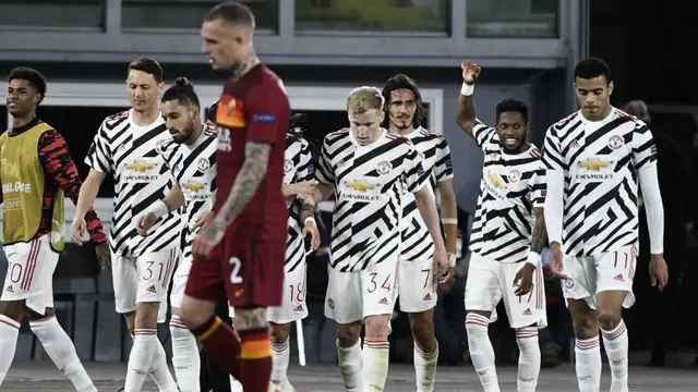 FOTO: Cavani dan De Gea Cemerlang, Roma Cuma Menang 3-2, Manchester United Lolos ke Final Liga Europa - Edinson Cavani; Tim Manchester United