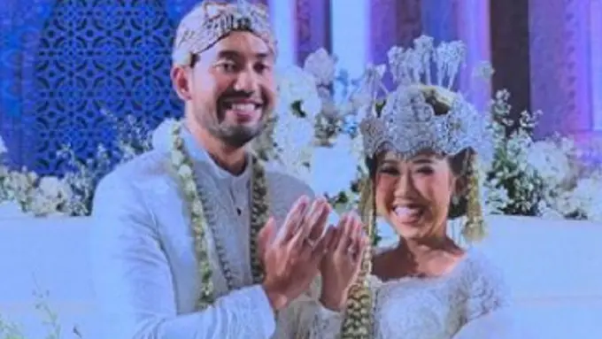 M. Khairi dan Kiky Saputri resmi menikah pada Sabtu (28/1/2023). (Foto: Instagram/hestipurwadinata)