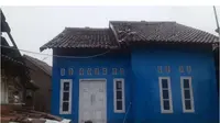 Dampak angin kencang yang menerjang pemukiman warga di Kabupaten Serang, Provinsi Banten, Rabu (28/12/2022). (dok BNPB)