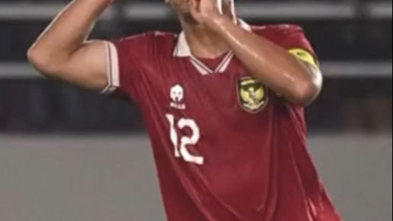 Berhasil Cetak Gol, Ini Deretan Momen Selebrasi Pratama Arhan untuk Azizah Salsha yang Bikin Baper