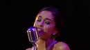 Ariana Grande terlihat menghayati saat membawakan lagu pada album terbaru "Dangerous Woman" saat MTV Movie Awards 2016 di Warner Bros Studios, California, USA (10/4). Ariana tampil seperti Marilyn Monroe dengan gaun merah muda. (AFP/Alberto E. Rodriguez)