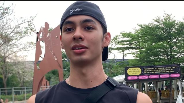 Fattah Syach Nonton Coldplay