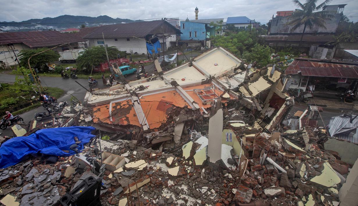 Foto Bencana Gempa Bumi - Gempa 7 SR Guncang Lombok Utara, Peringatan