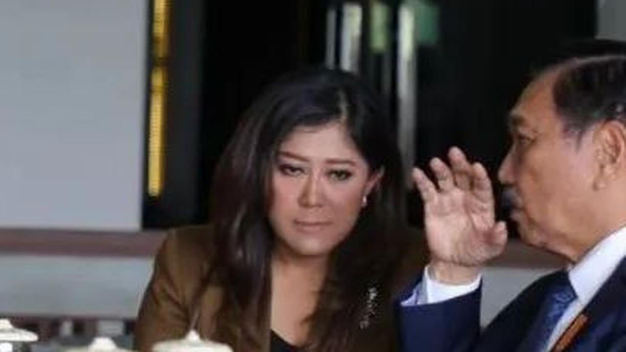 Perempuan Mantan Presenter TV Bareng Jenderal Bintang Empat, Satu Senior Berdarah Kopassus