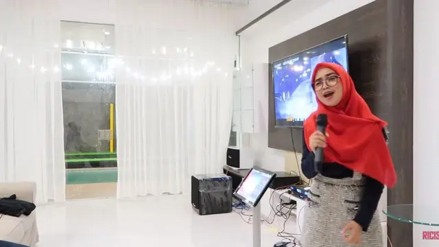 Ruang Karaoke Ria Ricis