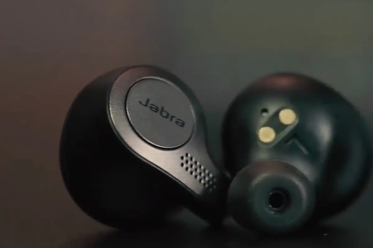 Review Earbuds Jabra Elite 65T. sumberfoto: BhinnekaCom